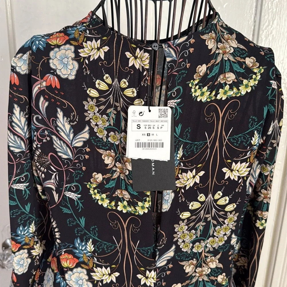 Floral Zara Dress. Very adorable and great for any occasion. NWT. Size S - Picture 7 of 7